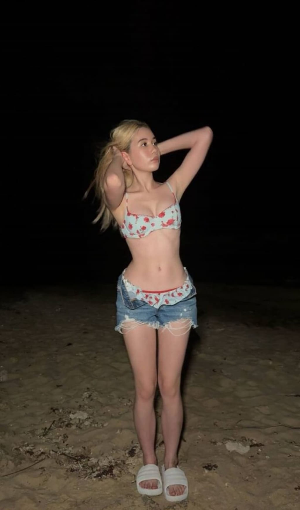 Фотосессия Lil Tay — кадр из сета #70 Lil Tay на пикантной фотосессии (подборка из сета, кадр 70)