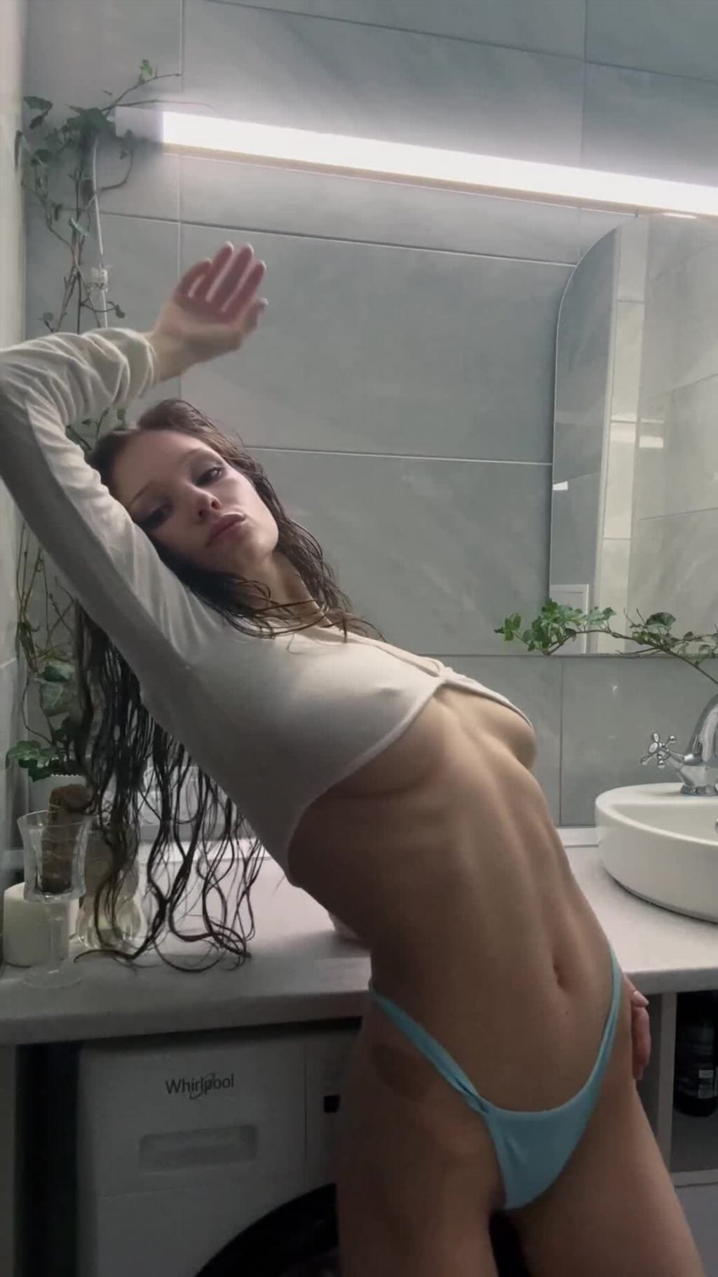 Домашний кадр #153 Soeyecandy позирует дома (горячие кадры, кадр 153)